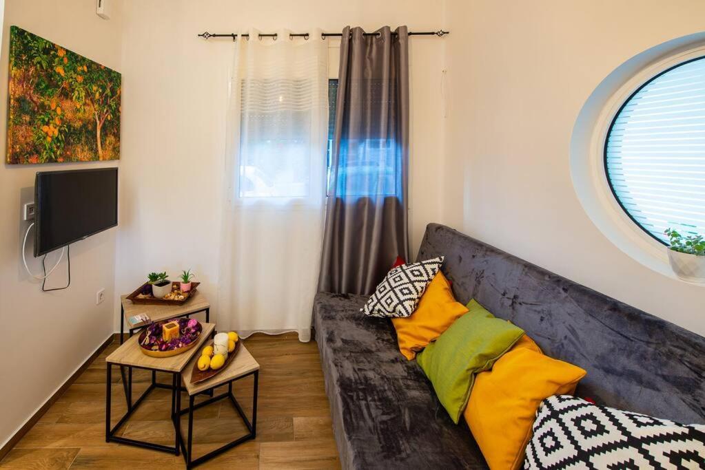 Lemon Garden Stylish Private Apartment Kalamata Zewnętrze zdjęcie